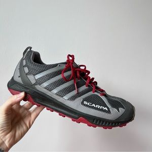 Scarpa Gray Shoes